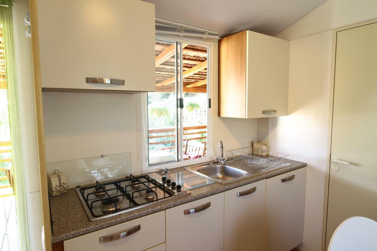 Apartments Pipi Pakostane Luaran gambar